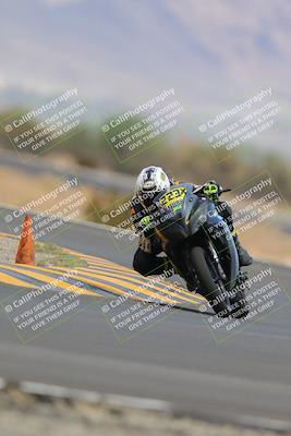 media/Sep-11-2022-SoCal Trackdays (Sun) [[81b7e951af]]/Turn 14 (1130am)/